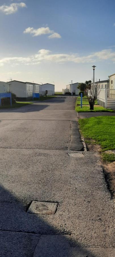 Masons By The Sea Heysham Static Caravan Sleeps 8 Pet Friendly Exterior photo